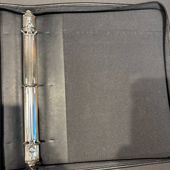 Black Leather Binder/Portfolio (W Calculator)- NWOT- World Wide- Office Storage - Picture 3 of 6